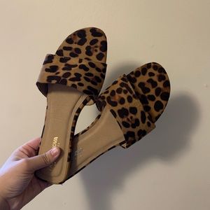Size 10 Cheetah Print Sandals
